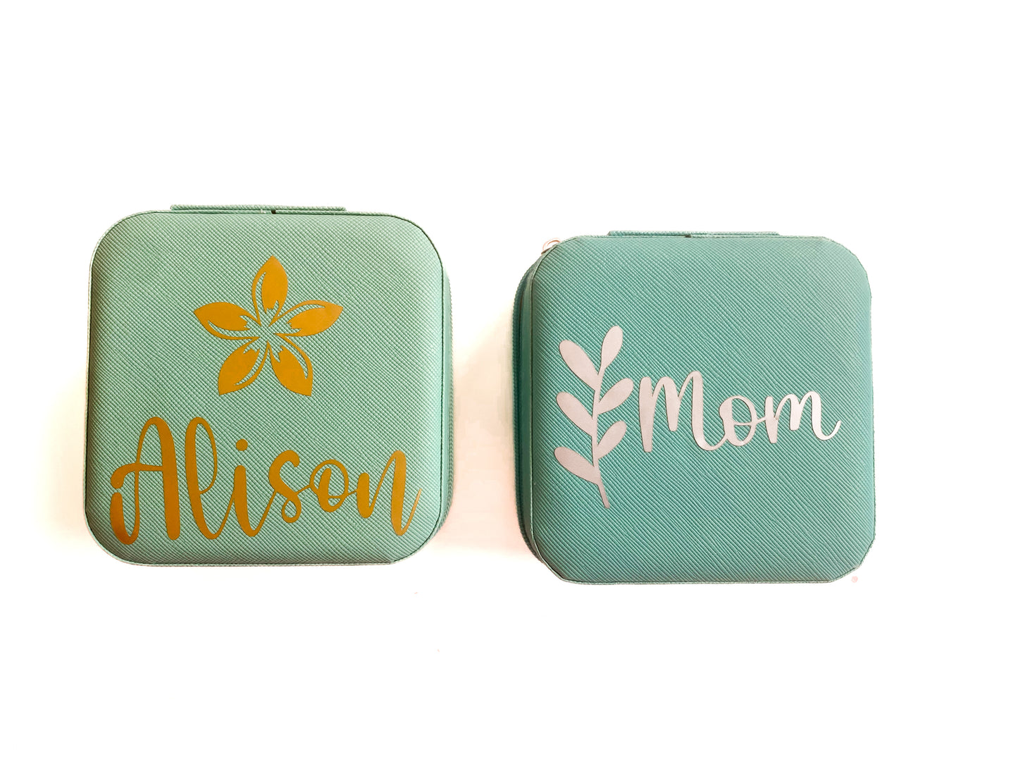 Jewelry Cases - Great for Travel - in Mint